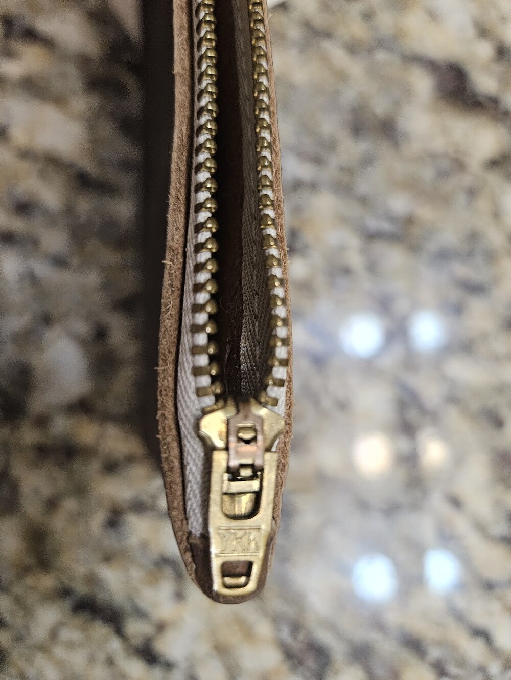 KMM & CO Grey Cypress Leather Pouch - Picture 4 of 5